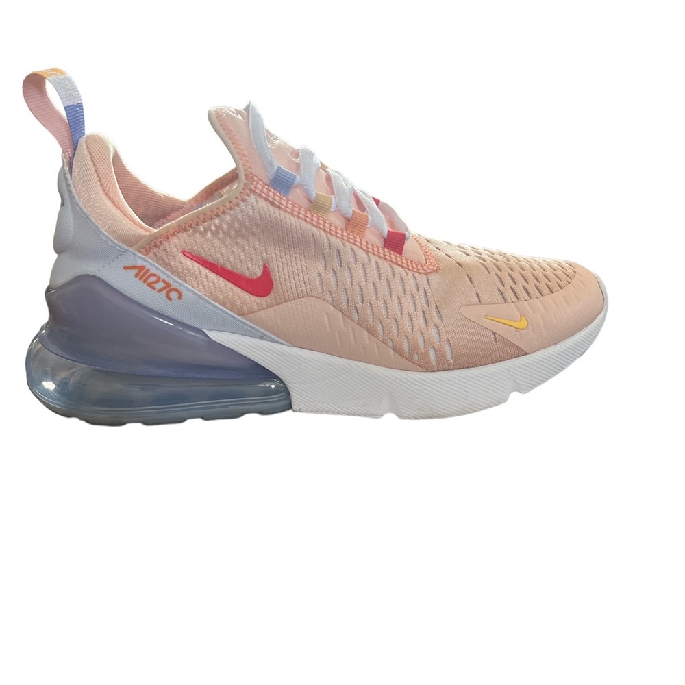 NIKE air max 270.
